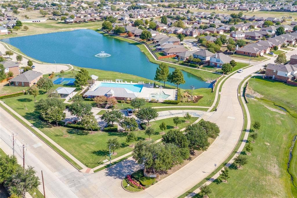 4057 Claymore Lane, Fort Worth, TX 76244