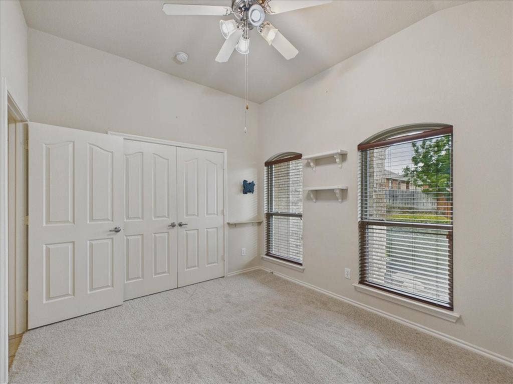 4057 Claymore Lane, Fort Worth, TX 76244