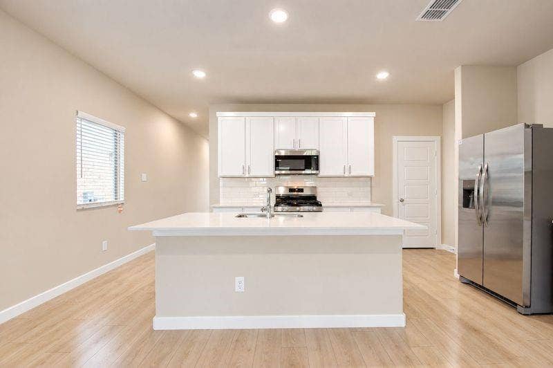 808 Knox River Drive, Princeton, TX 75071 808 Knox River Drive, Princeton, TX 75071