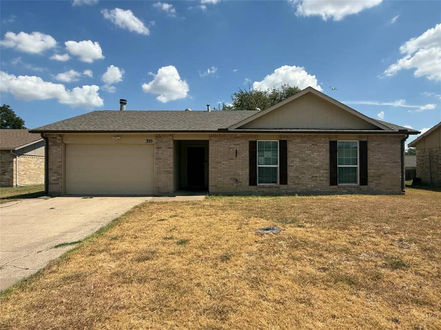 Property photo for 355 Ridgecrest Drive, Saginaw, TX