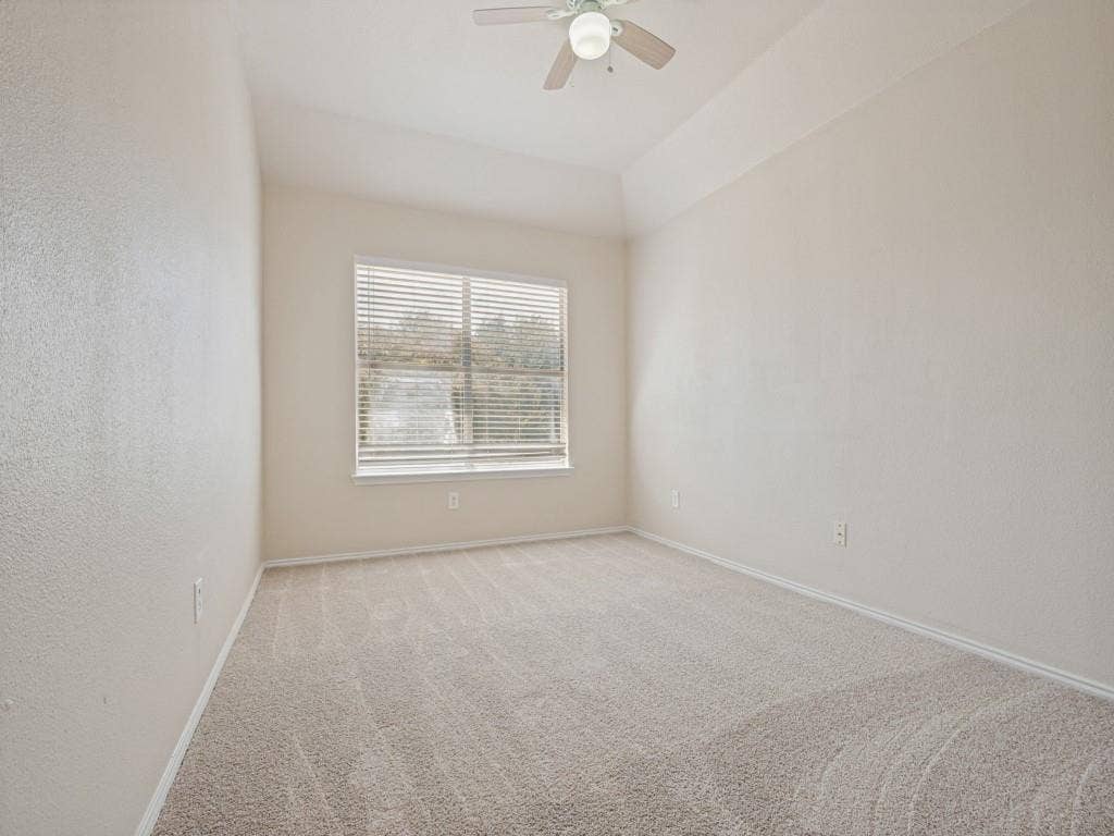 307 Mary Pat Drive, Grand Prairie, TX 75052