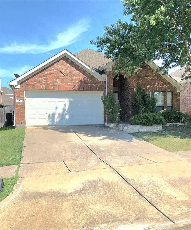 Property photo for 714 Honey Hill Drive, Garland, TX