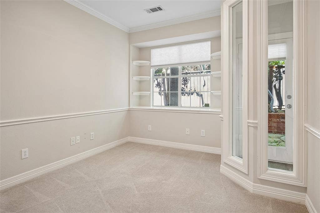 6722 Clear Springs Circle, Garland, TX 75044 Flex room could be used as an office. First floor