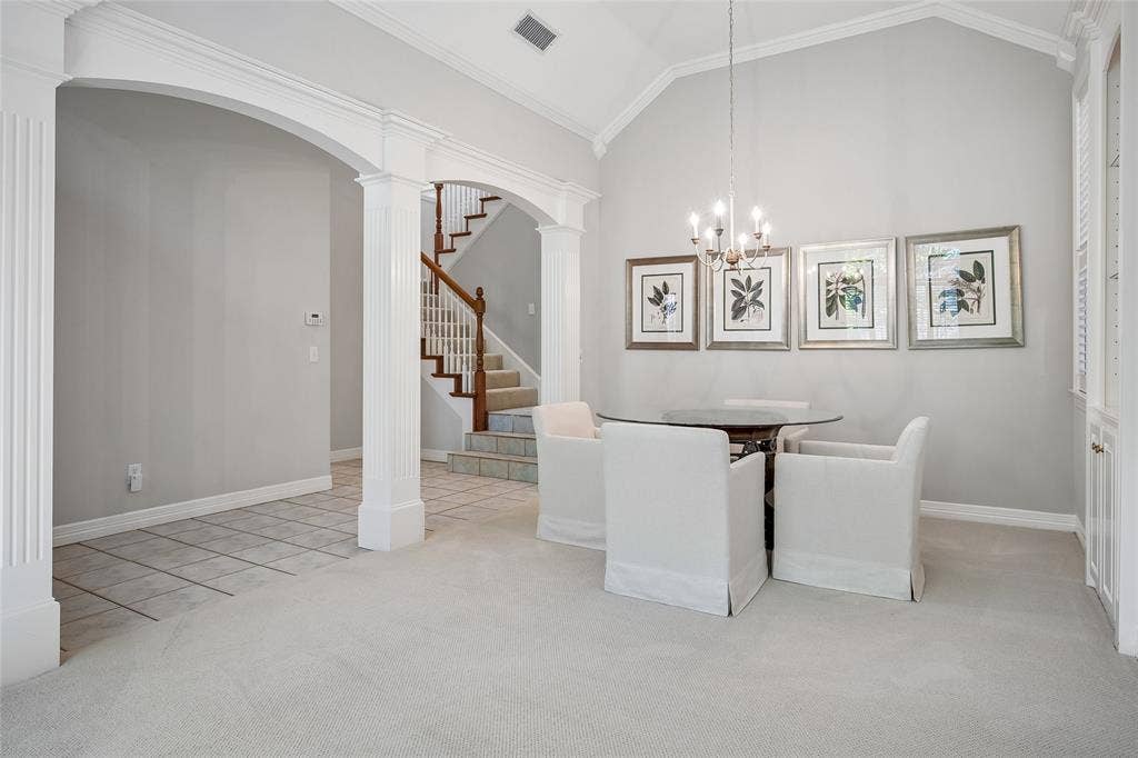 6722 Clear Springs Circle, Garland, TX 75044 Living and Dining