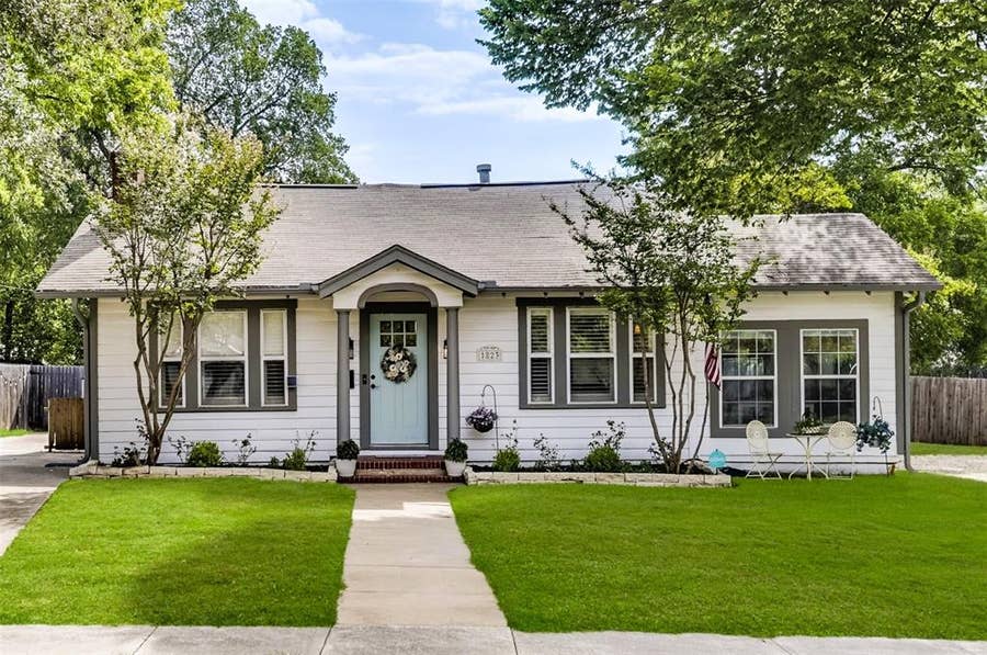 Property photo for 1823 Tremont Avenue, Fort Worth, TX