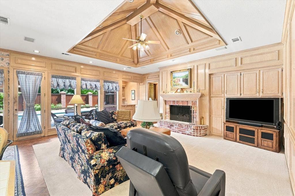 4936 Sandestin Drive, Dallas, TX 75287 4936 Sandestin Drive, Dallas, TX 75287