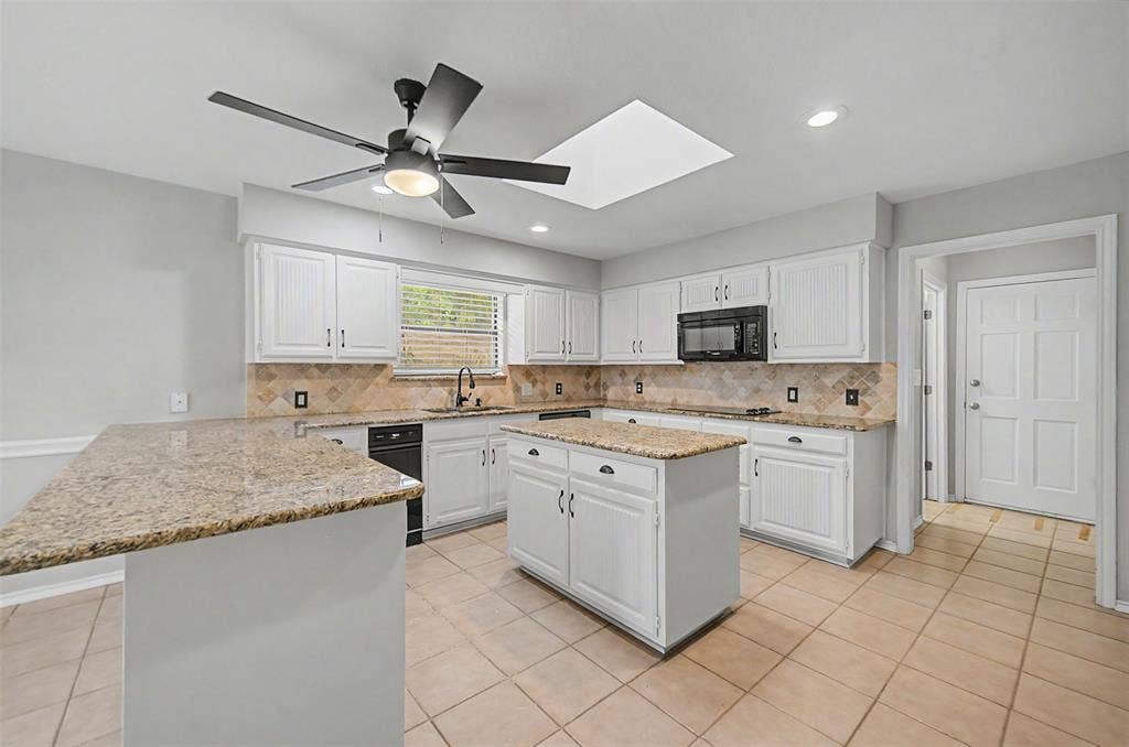 68 Legend Road, Benbrook, TX 76132 68 Legend Road, Benbrook, TX 76132