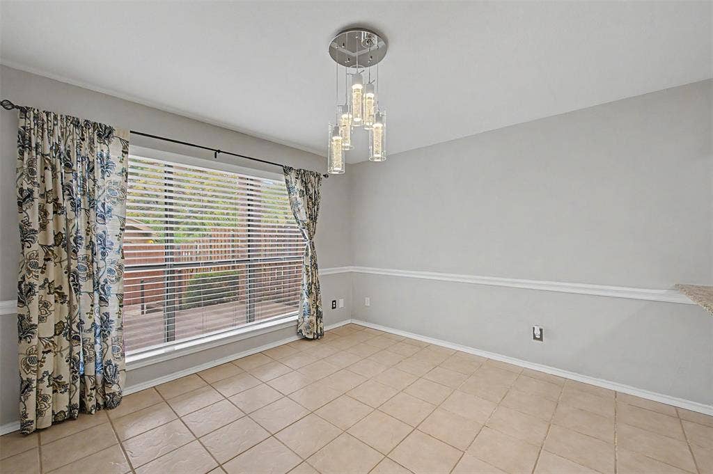 68 Legend Road, Benbrook, TX 76132 68 Legend Road, Benbrook, TX 76132