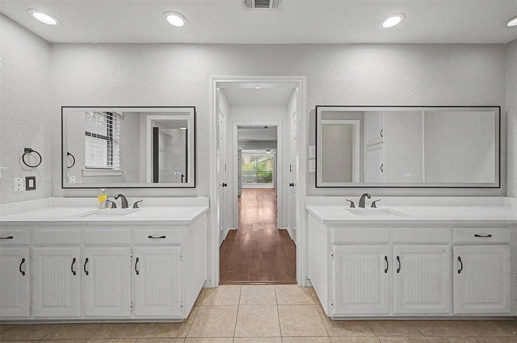 68 Legend Road, Benbrook, TX 76132 68 Legend Road, Benbrook, TX 76132
