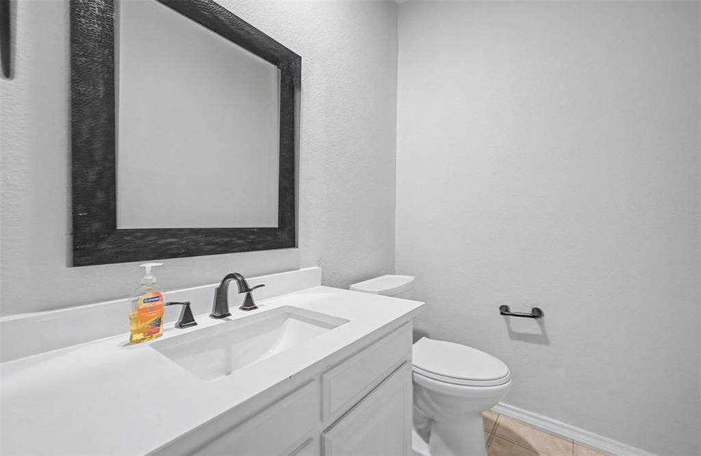 68 Legend Road, Benbrook, TX 76132 68 Legend Road, Benbrook, TX 76132
