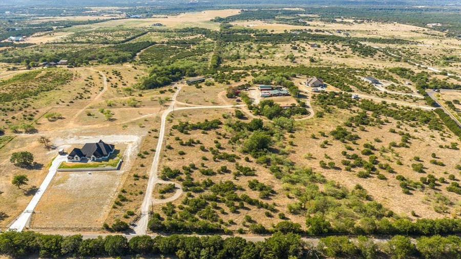 Property photo for 12509 County Road 1131 Road, Godley, TX
