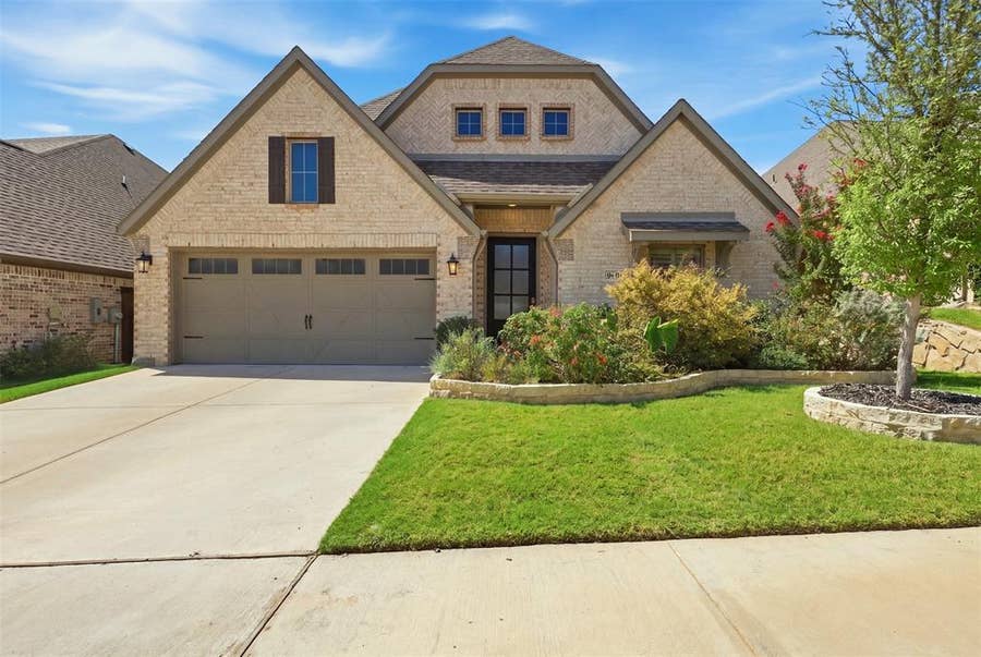 Property photo for 5640 Pradera Road, Fort Worth, TX