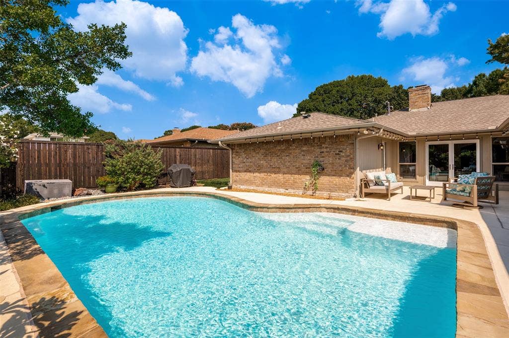2420 Windsor Place, Plano, TX 75075 2420 Windsor Place, Plano, TX 75075