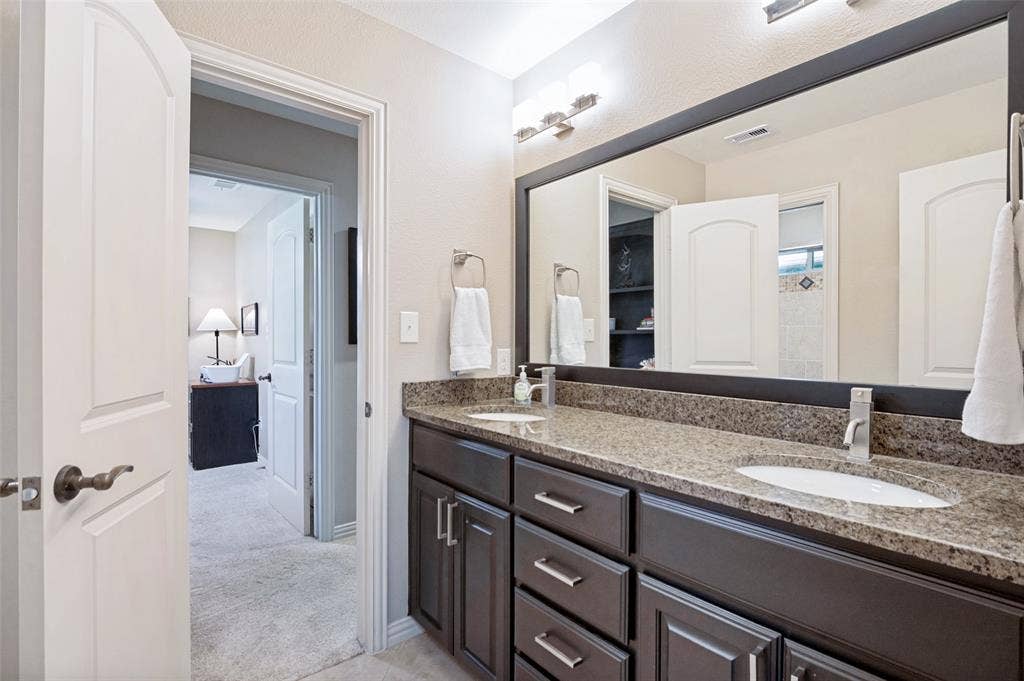 2420 Windsor Place, Plano, TX 75075 2420 Windsor Place, Plano, TX 75075