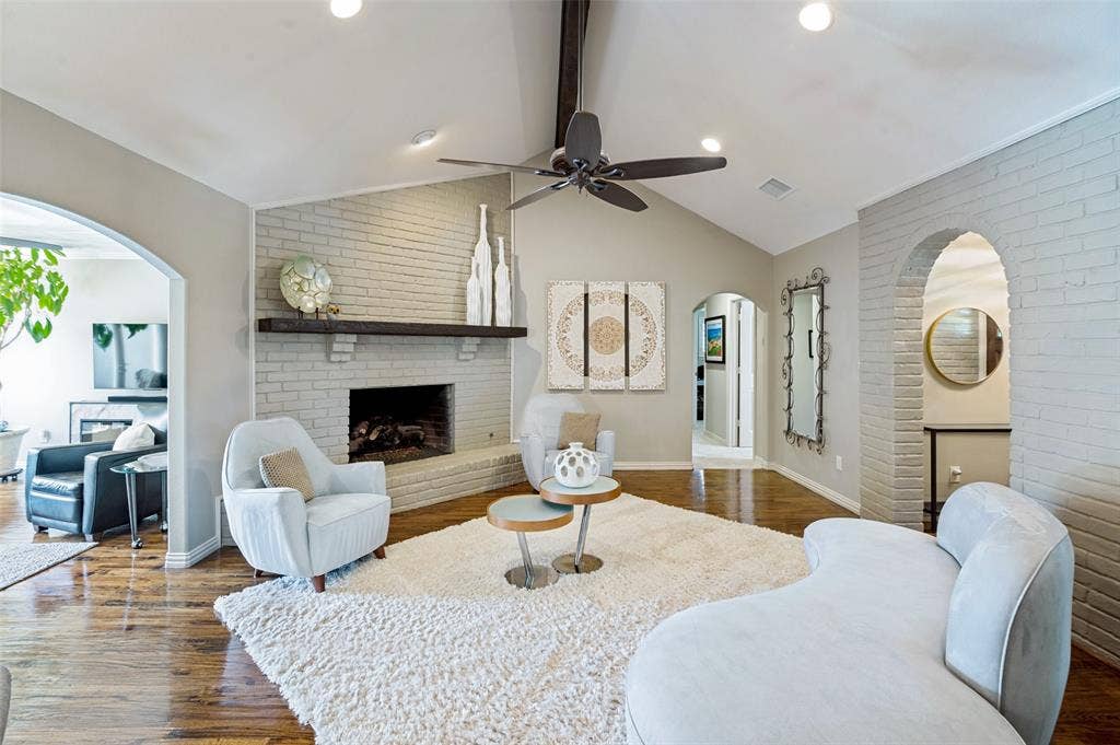 2420 Windsor Place, Plano, TX 75075 2420 Windsor Place, Plano, TX 75075