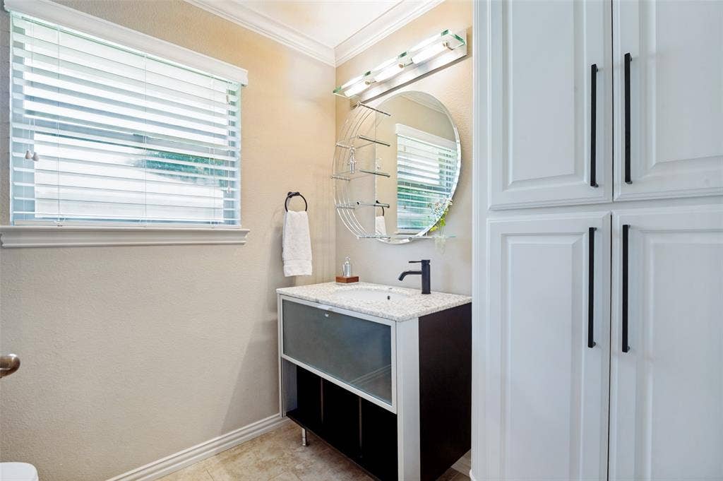 2420 Windsor Place, Plano, TX 75075 2420 Windsor Place, Plano, TX 75075