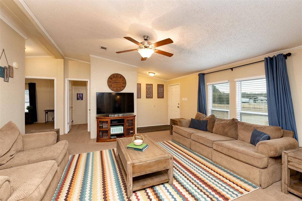 174 Denton Heights Lane, Weatherford, TX 76085
