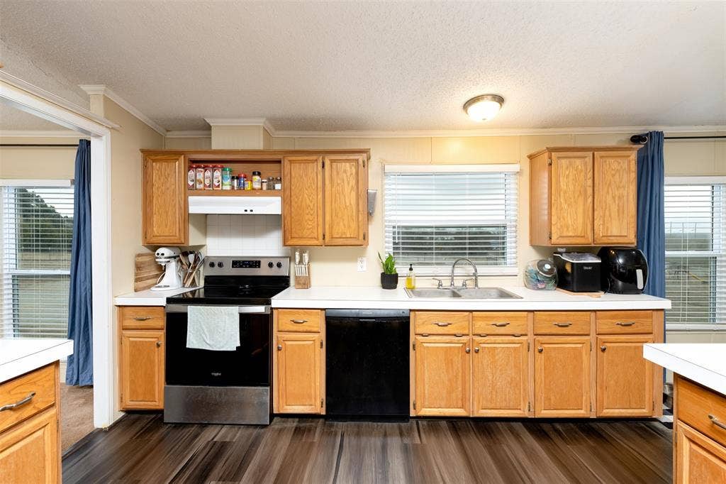174 Denton Heights Lane, Weatherford, TX 76085