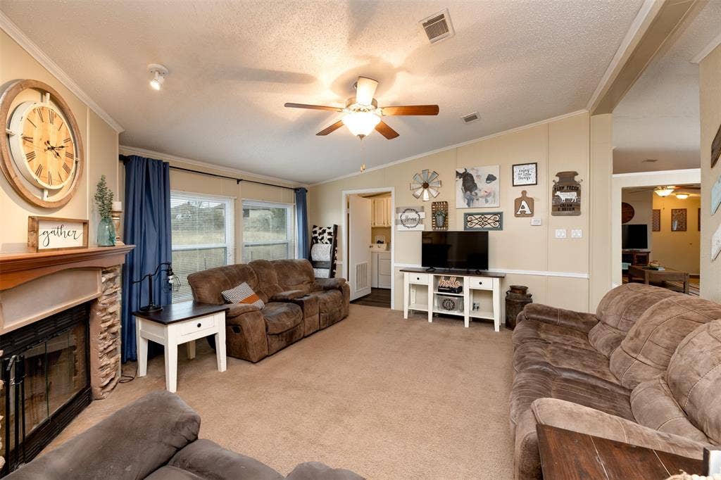 174 Denton Heights Lane, Weatherford, TX 76085