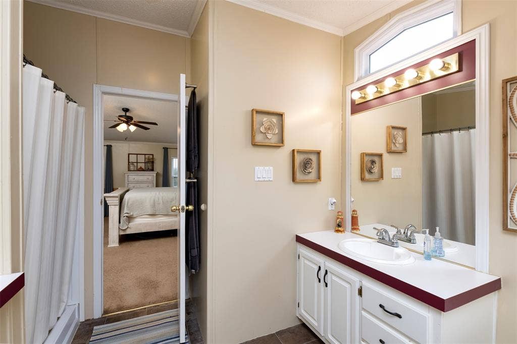 174 Denton Heights Lane, Weatherford, TX 76085