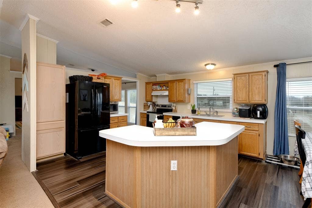 174 Denton Heights Lane, Weatherford, TX 76085