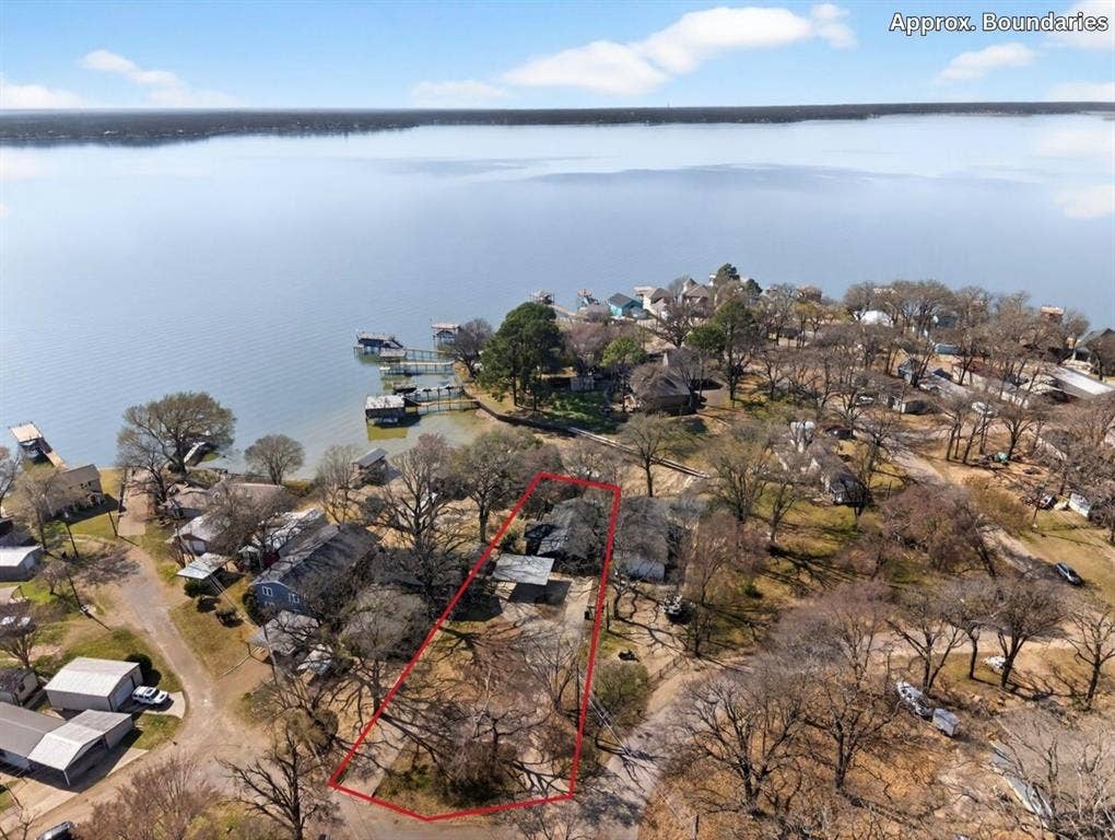 107 Lakewood Drive, Mabank, TX 75156 107 Lakewood Drive, Mabank, TX 75156
