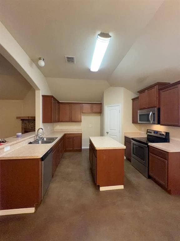 7306 Mistletoe Trail, Granbury, TX 76048 7306 Mistletoe Trail, Granbury, TX 76048