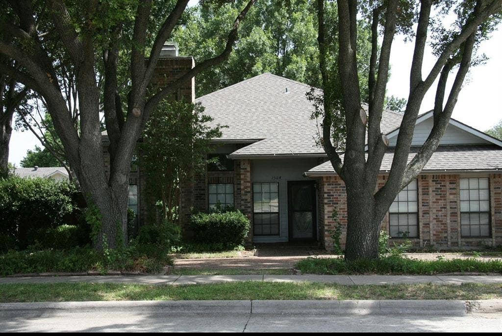 1504 Kesser Drive, Plano, TX 75025 1504 Kesser Drive, Plano, TX 75025
