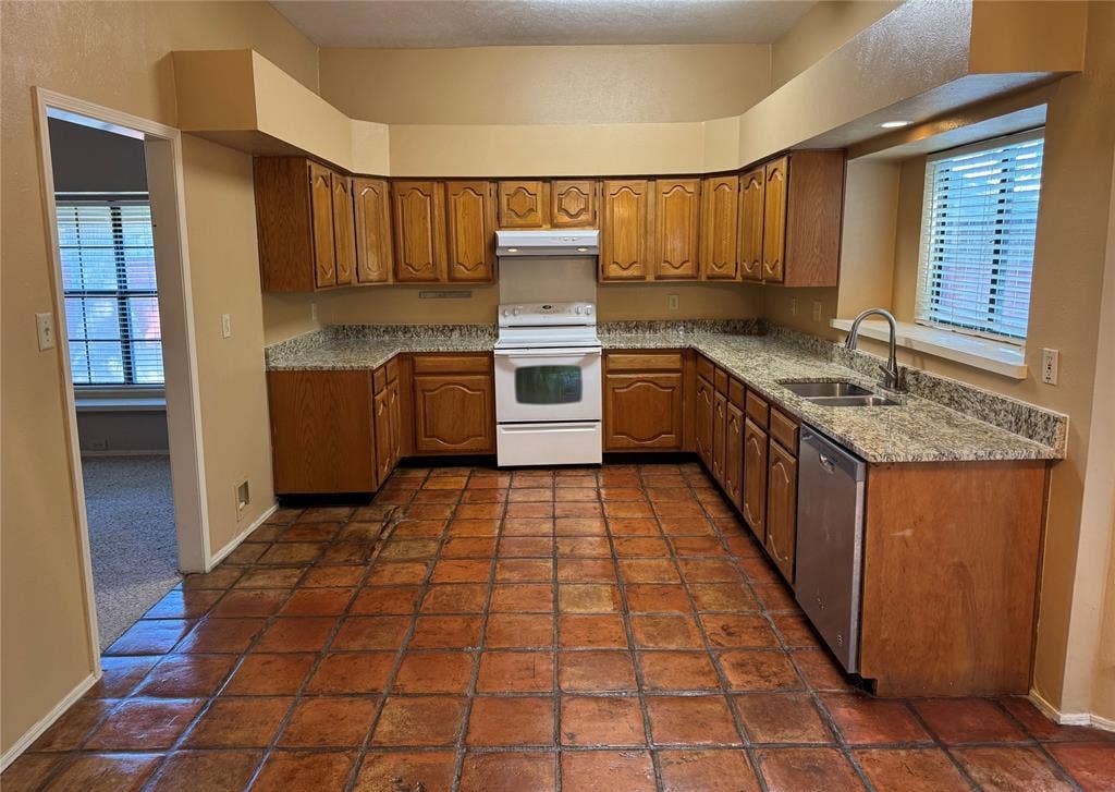 1504 Kesser Drive, Plano, TX 75025 1504 Kesser Drive, Plano, TX 75025