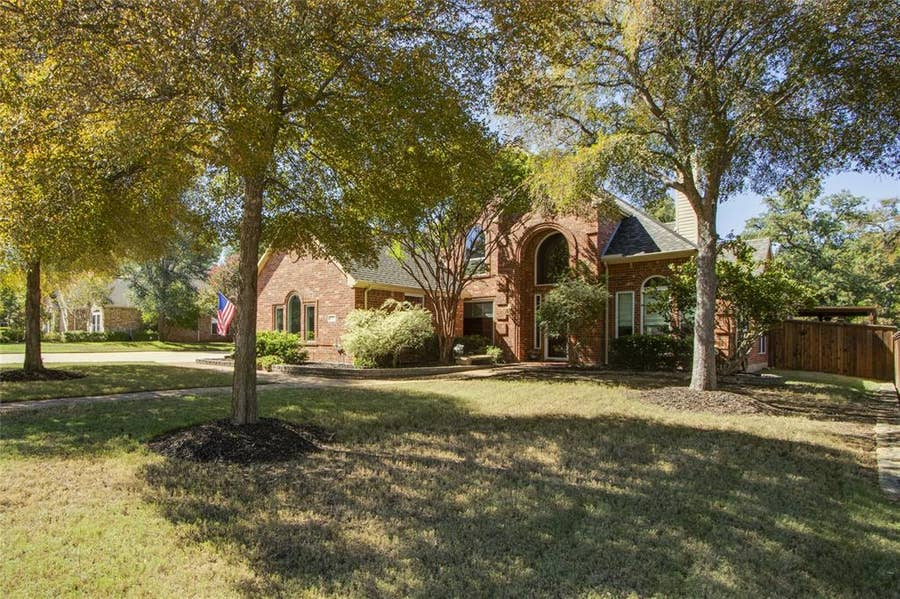 Property photo for 2705 Quail Cove Drive, Highland Village, TX