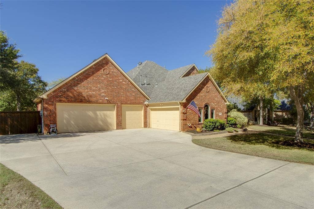 2705 Quail Cove Drive, Highland Village, TX 75077