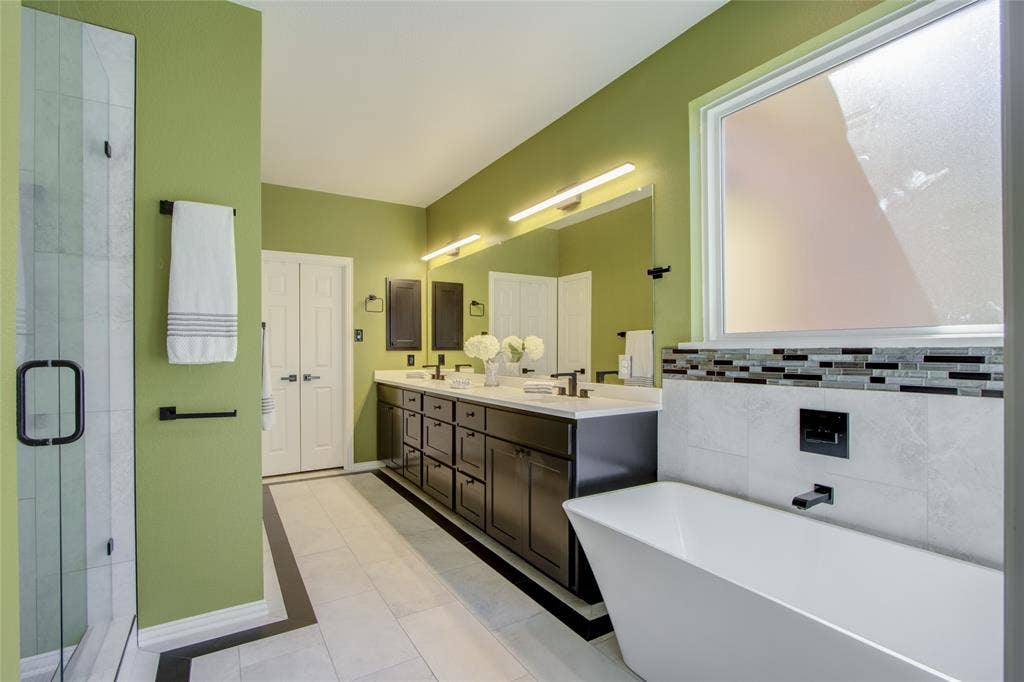 2705 Quail Cove Drive, Highland Village, TX 75077
