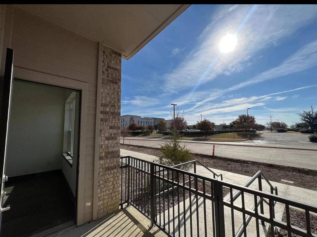 9520 Royal Lane, #322, Dallas, TX 75243 9520 Royal Lane, #322, Dallas, TX 75243