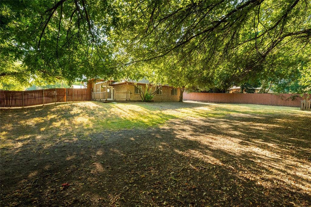 1412 S Elm Street, Weatherford, TX 76086 1412 S Elm Street, Weatherford, TX 76086
