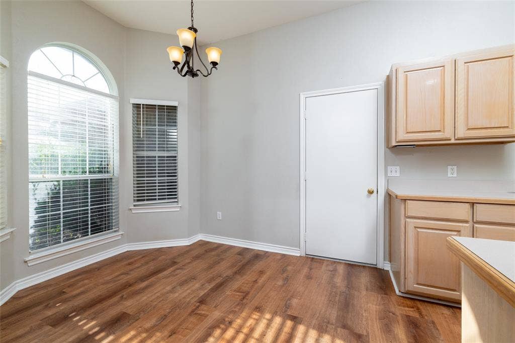 1412 S Elm Street, Weatherford, TX 76086 1412 S Elm Street, Weatherford, TX 76086