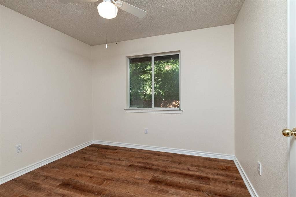 1412 S Elm Street, Weatherford, TX 76086 1412 S Elm Street, Weatherford, TX 76086