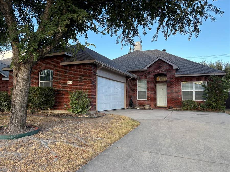 Property photo for 1002 Annalea Brook Drive, Allen, TX