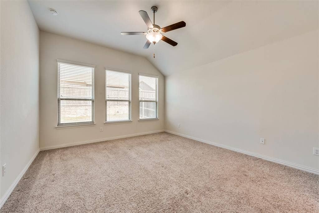 828 Sky Top Drive, Haslet, TX 76052