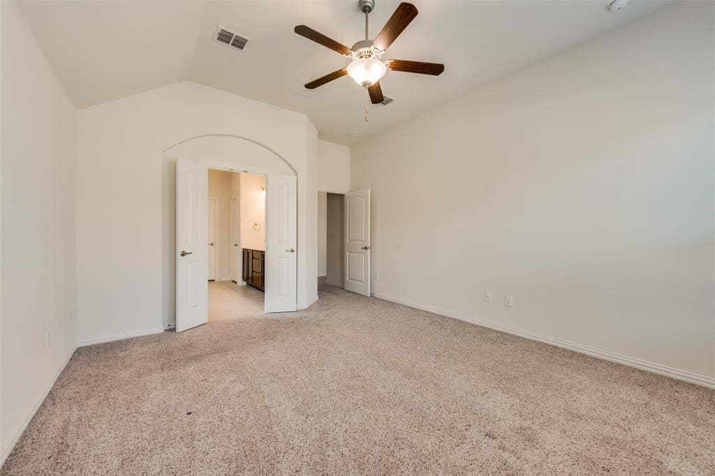 828 Sky Top Drive, Haslet, TX 76052