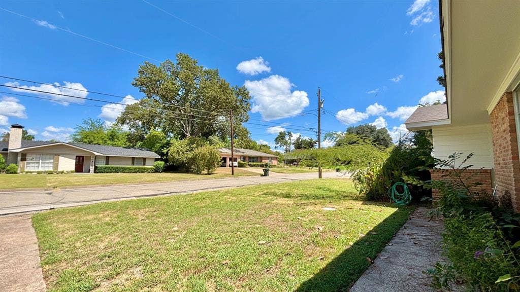 1723 Montrose Drive, Tyler, TX 75701 1723 Montrose Drive, Tyler, TX 75701