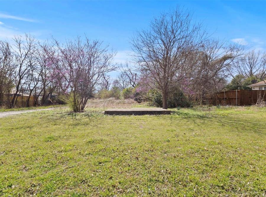 Property photo for 124 E 6th Street, Lancaster, TX