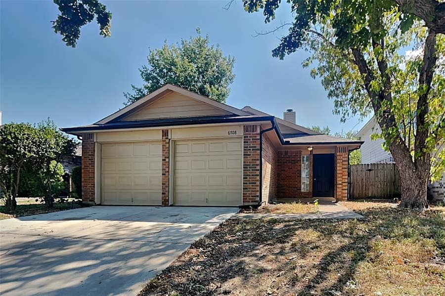 Property photo for 6708 Poppy Court, Fort Worth, TX