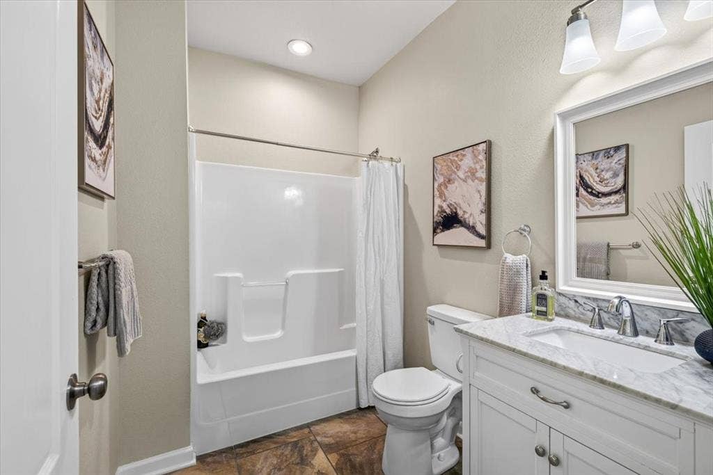 7900 Private Road 7905, Athens, TX 75752 7900 Private Road 7905, Athens, TX 75752