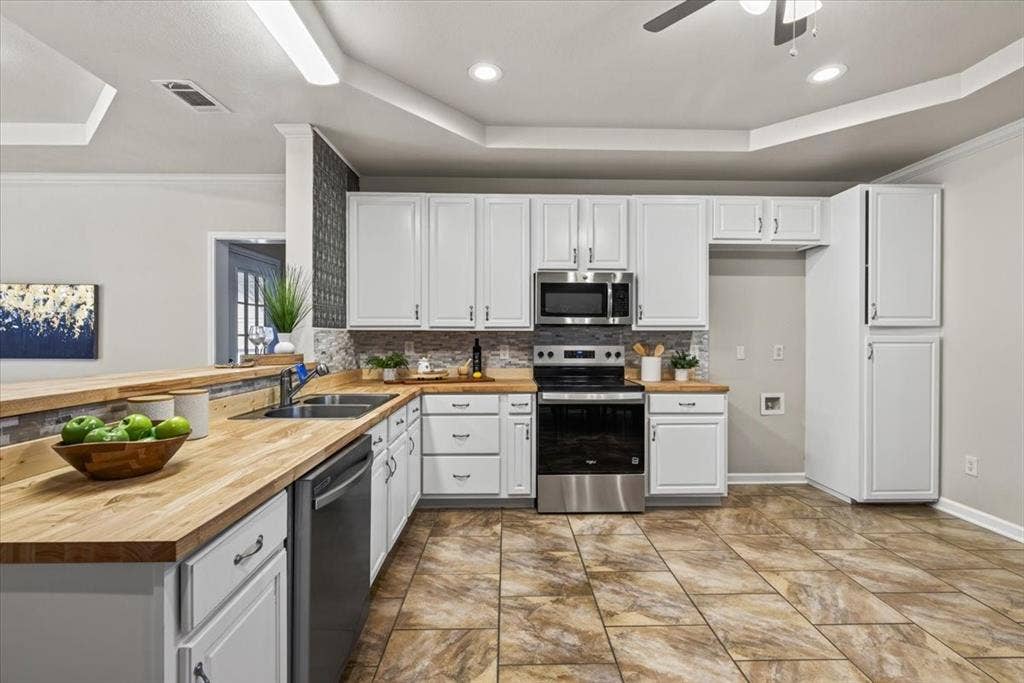 7900 Private Road 7905, Athens, TX 75752 7900 Private Road 7905, Athens, TX 75752