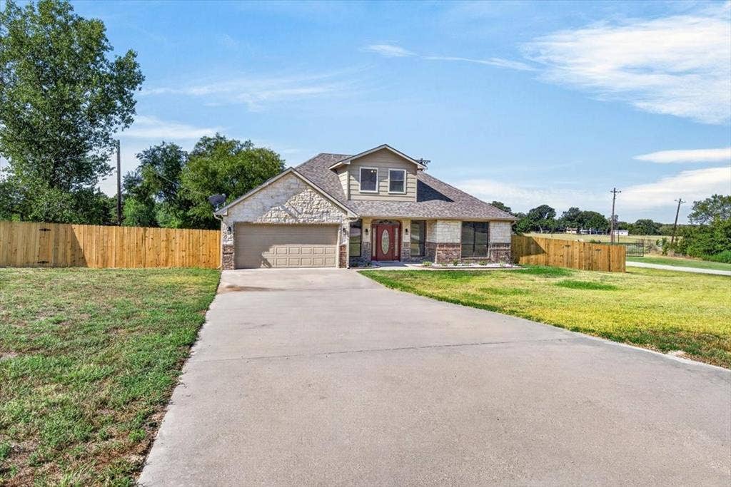 7900 Private Road 7905, Athens, TX 75752 7900 Private Road 7905, Athens, TX 75752