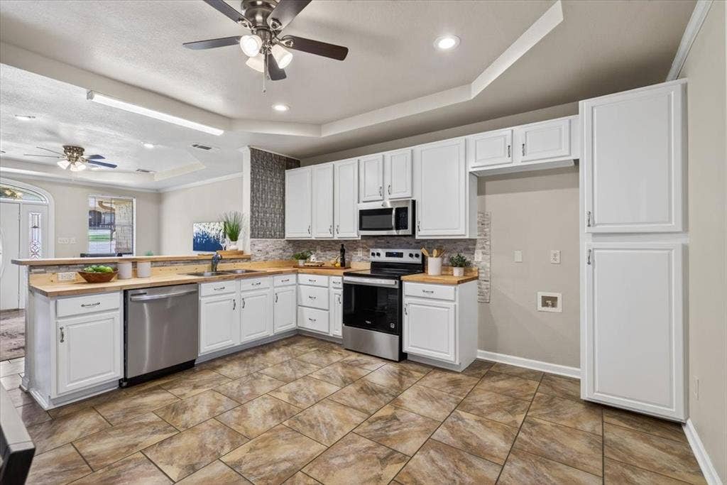7900 Private Road 7905, Athens, TX 75752 7900 Private Road 7905, Athens, TX 75752