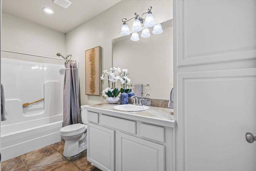 7900 Private Road 7905, Athens, TX 75752 7900 Private Road 7905, Athens, TX 75752