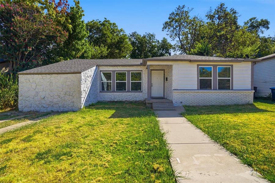 Property photo for 4601 Harwen Terrace, Fort Worth, TX