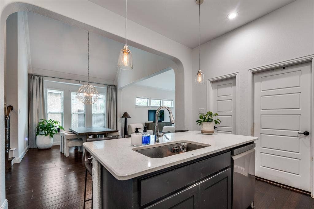 7213 W Nirvana Circle, North Richland Hills, TX 76182 7213 W Nirvana Circle, North Richland Hills, TX 76182