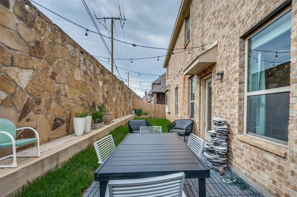 7213 W Nirvana Circle, North Richland Hills, TX 76182 7213 W Nirvana Circle, North Richland Hills, TX 76182